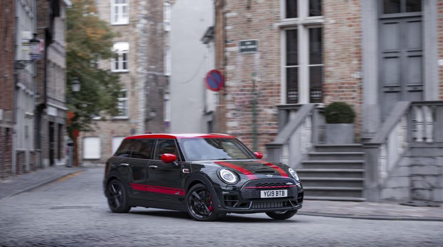  Mini John Cooper Works Clubman (F54) 2019 года  (UK) (фото 14 из 27)